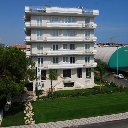 Olympus Resort Alba Adriatica Eksteriør billede