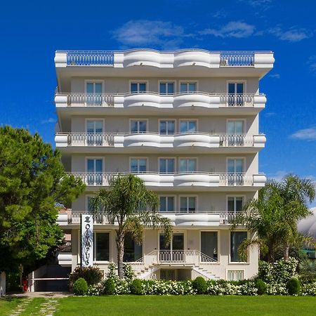 Olympus Resort Alba Adriatica Eksteriør billede